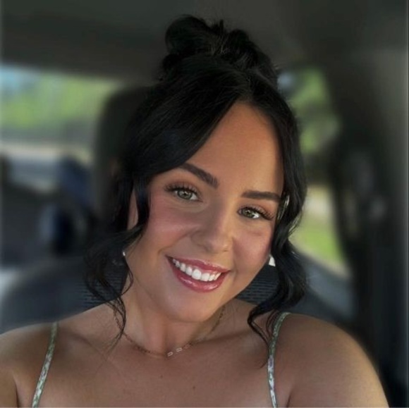 Meet your Posher, Shayla - Picture 1 of 1